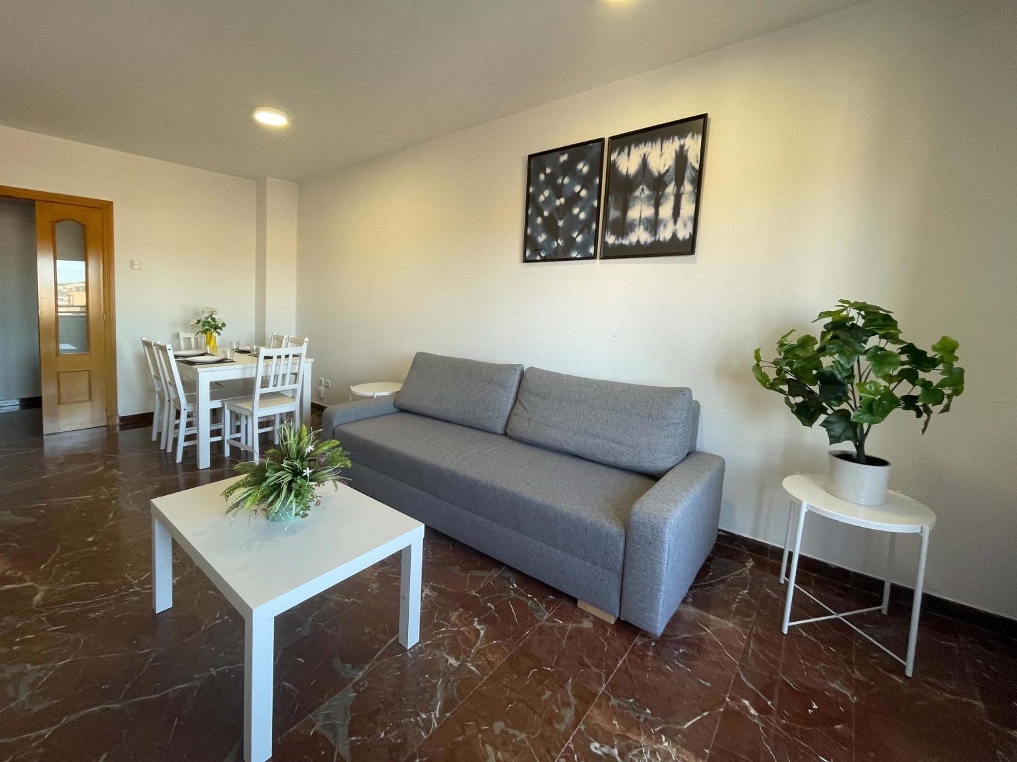 Apartamentos El Pilar Suites 3000 Сарагоса Экстерьер фото