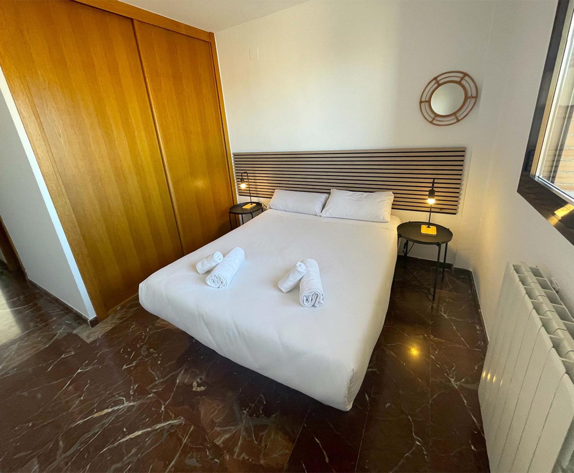 Apartamentos El Pilar Suites 3000 Сарагоса Экстерьер фото