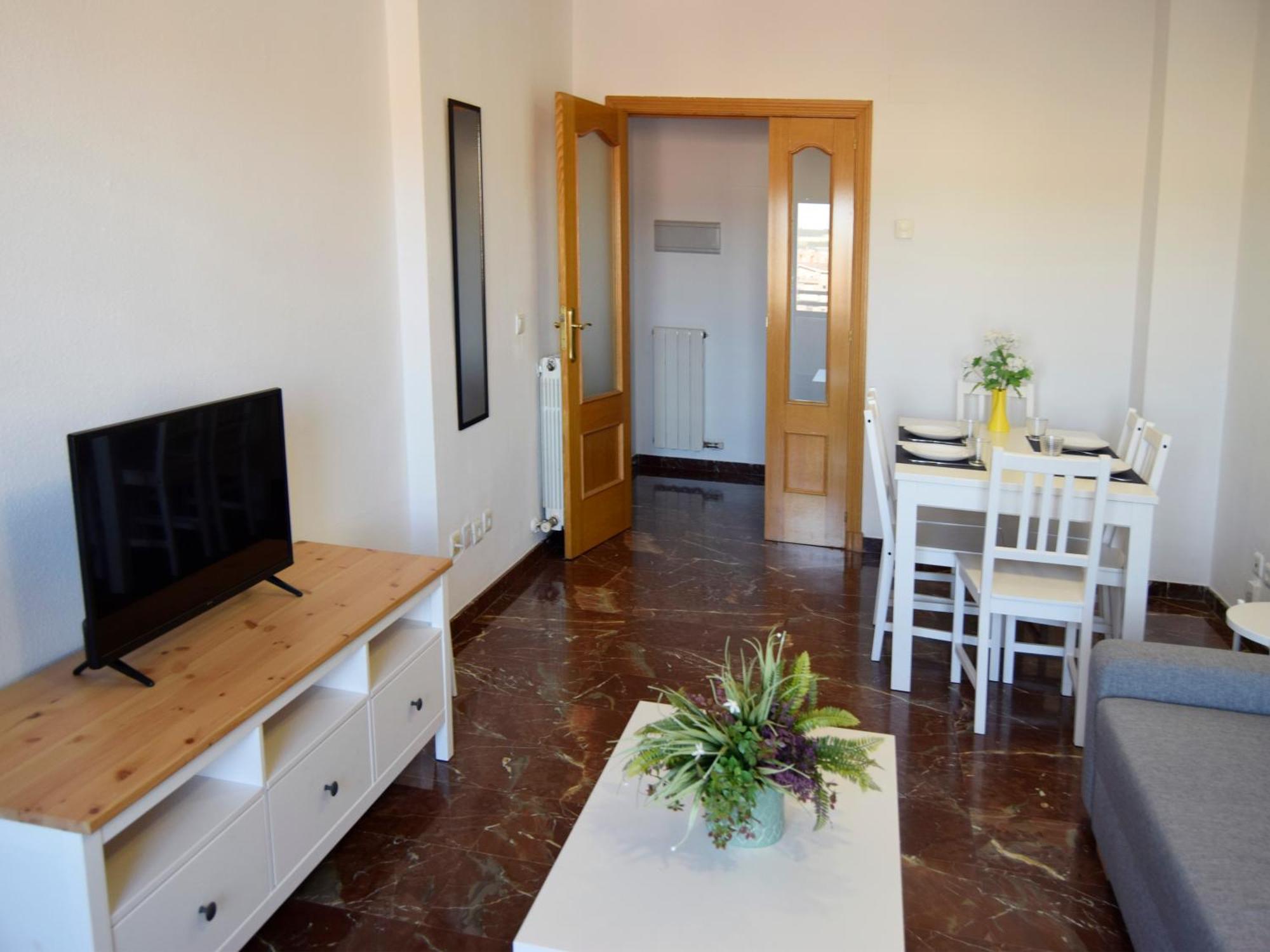 Apartamentos El Pilar Suites 3000 Сарагоса Экстерьер фото